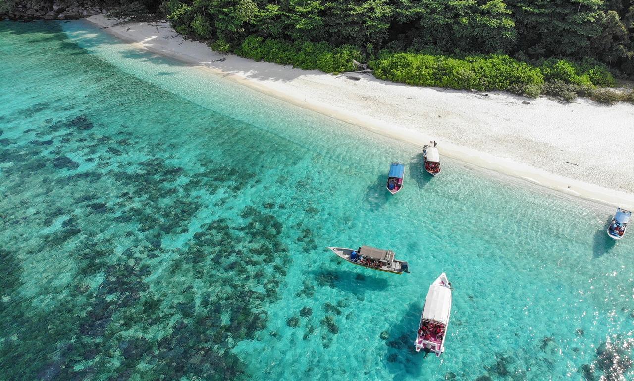 Aman Tioman Beach Resort Kampung Genting Eksteriør bilde