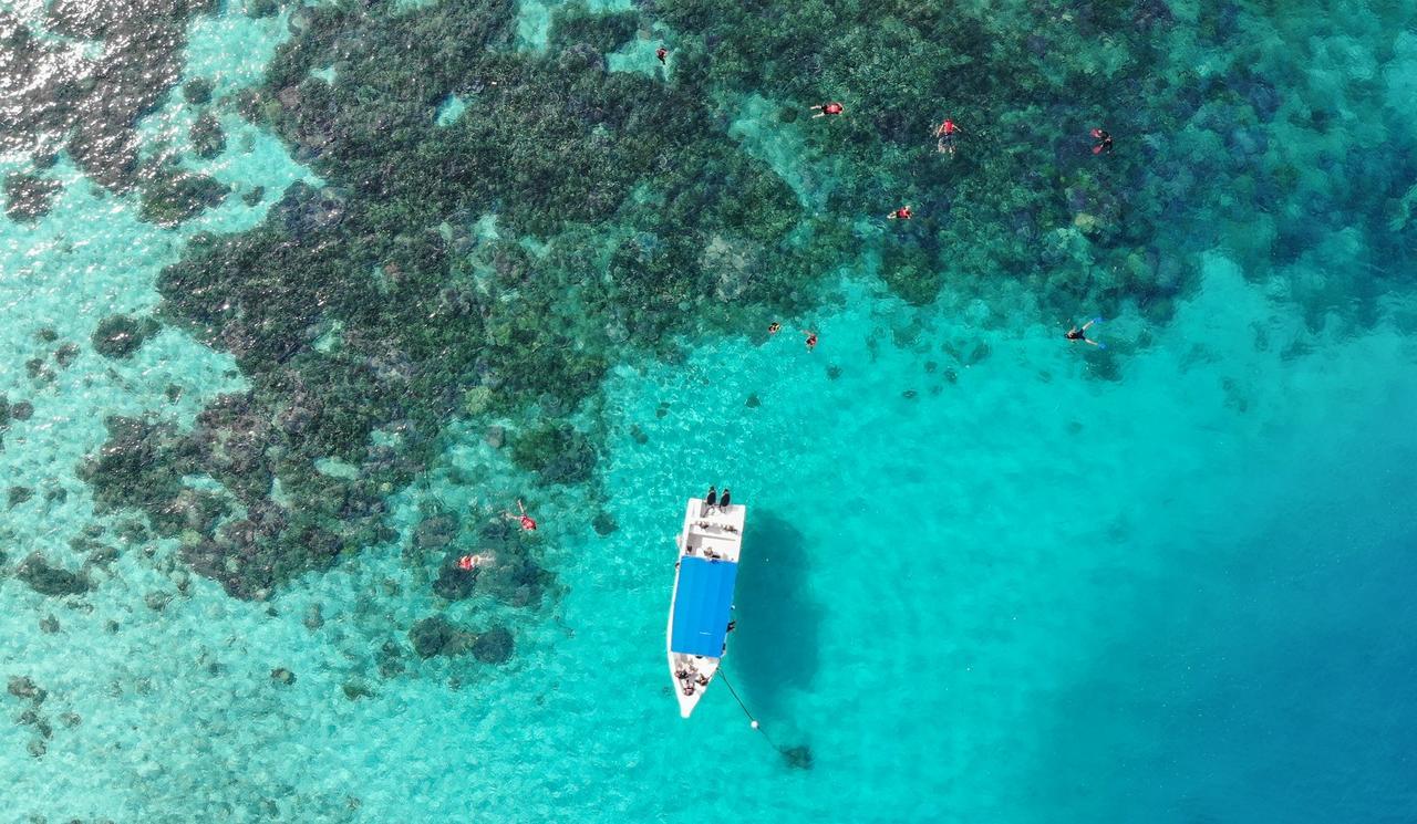 Aman Tioman Beach Resort Kampung Genting Eksteriør bilde