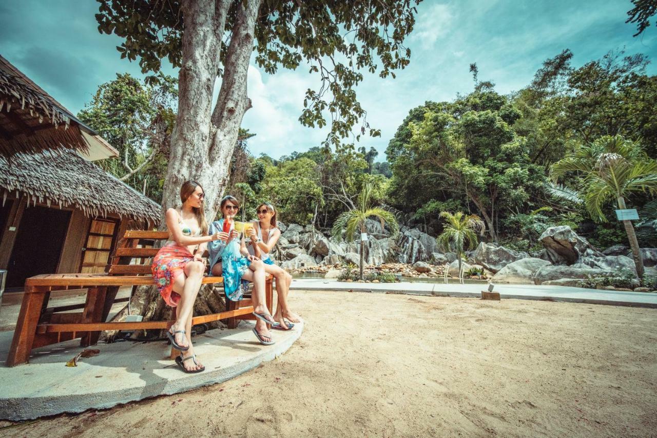 Aman Tioman Beach Resort Kampung Genting Eksteriør bilde